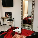 Apartment Spagna Gregoriana 46 *